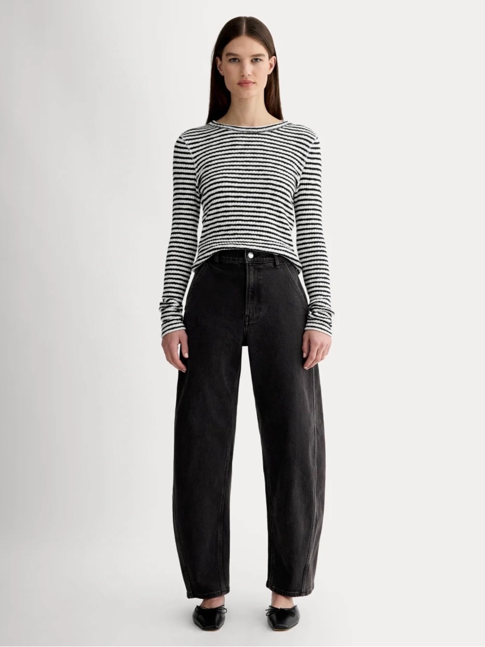 Everlane The Way High Twist Curve Jean in Washed Black Size: 26L, NWT